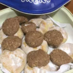 Mantecados de coco, canela y roscos de vino con AOVE