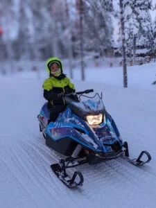 Viaje a Laponia con niños. Conocer a Papá Noel y no arruinarse
