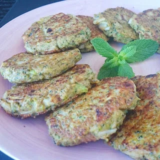 Hamburguesas veganas de Brocoli por Josefina Maldonado del blog Healthy Garnacha