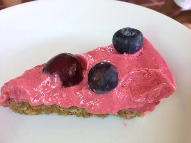 Tarta de frutos rojos y yogur by Candice