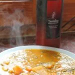 Potaje de alubias y espinacas preparado con Aceite de Oliva Virgen Extra Tuccioliva