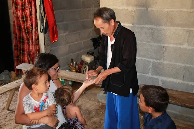 Tailandia con niños (IV). Convivimos con las tribus de las montañas