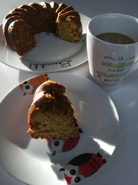 Bizcocho paleo de zanahoria y coco. Sin azúcar, sin gluten, sin harina