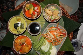Curry Thai rojo de verduras y tofu