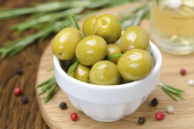 Aceitunas aliñadas para mejorar la salud
