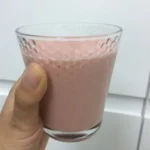 Batido de frutas, aguacate y semillas