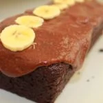 Pastel de cumpleaños de chocolate y naranja