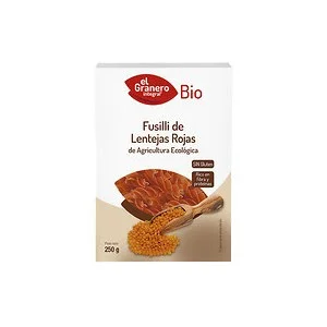 Pasta sin gluten de guisantes verdes con salsa de calabaza