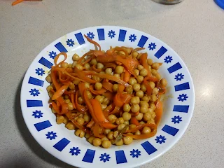 Garbanzos con tallarines de Zanahoria por Cristina Prieto