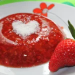 Arroz integral con fresas y gelatina de fresas