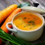 Crema de zanahoria y boniato al curry