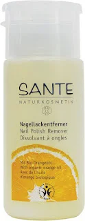 Quitaesmalte sin acetona de la marca Sante, con alcohol y aceite de naranja