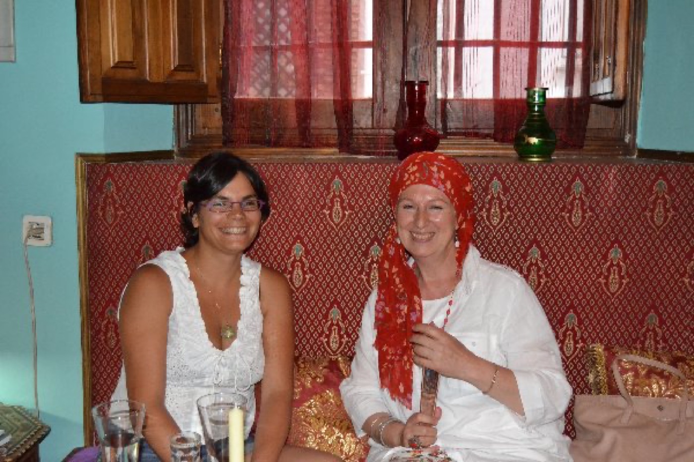 Dos amigas cuentan como superaron su cáncer de ovario.