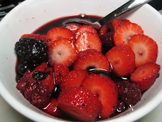 Frutos rojos al vino tinto: postre con antioxidantes