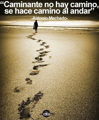 Pasear calma nuestra mente y mejora nuestra salud