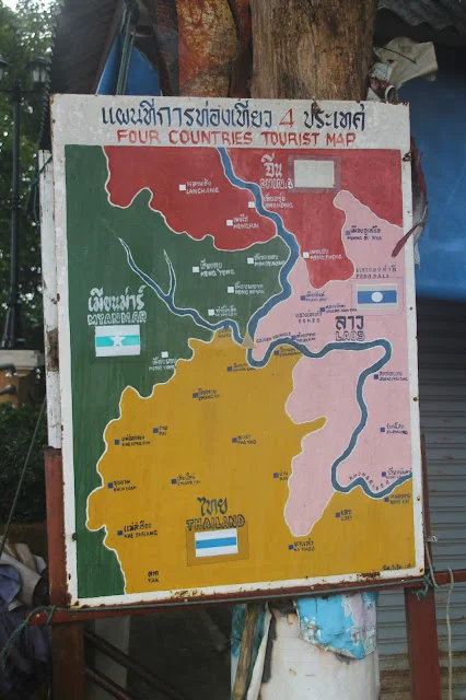 Tailandia con niños (V). Triángulo del oro. Mujeres Jirafa