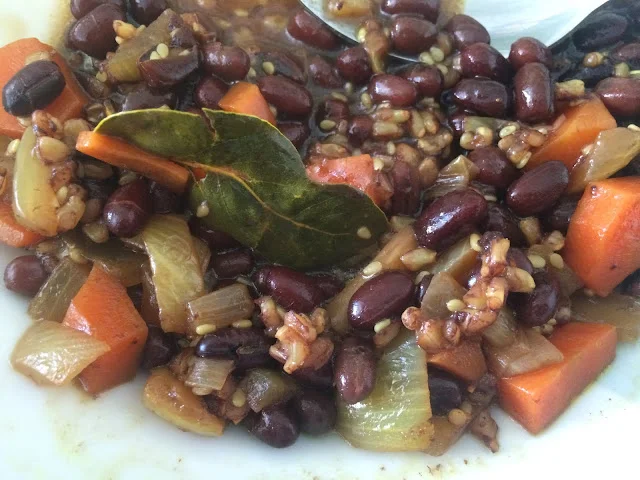 Azukis con arroz integral y zanahoria