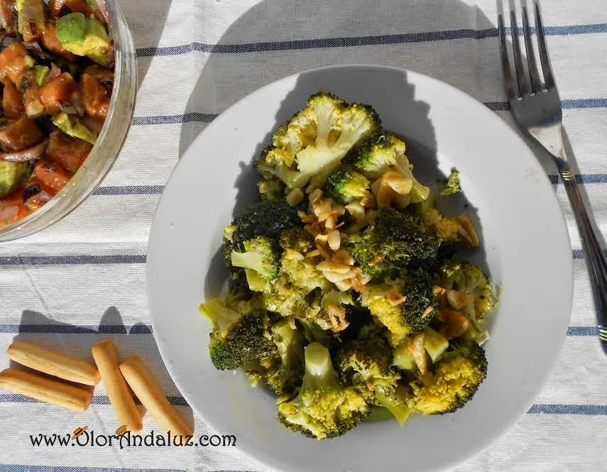 Brocoli al vapor con ajo y AOVE del blog Olor Andaluz