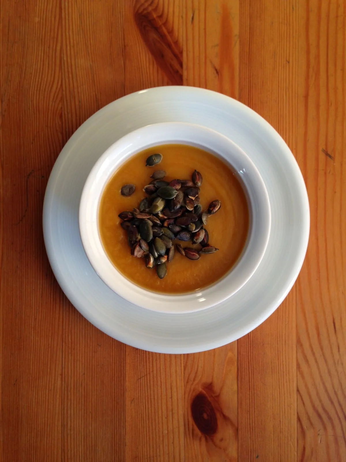 Crema de calabaza y manzana por Miriam Algueró