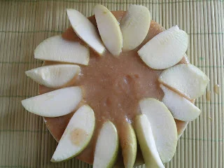 Medialunas de manzana con mousse de manzana