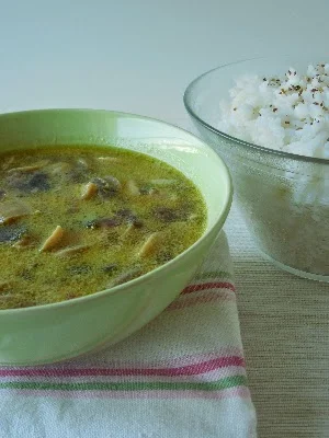 Sopa de setas tailandesa por Verónica Garrido