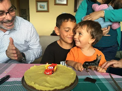 Tarta de aguacate y naranja